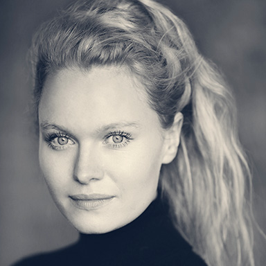 Victoria Llewellyn